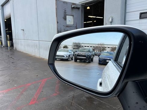 Used 2025 Toyota RAV4 XLE image 20