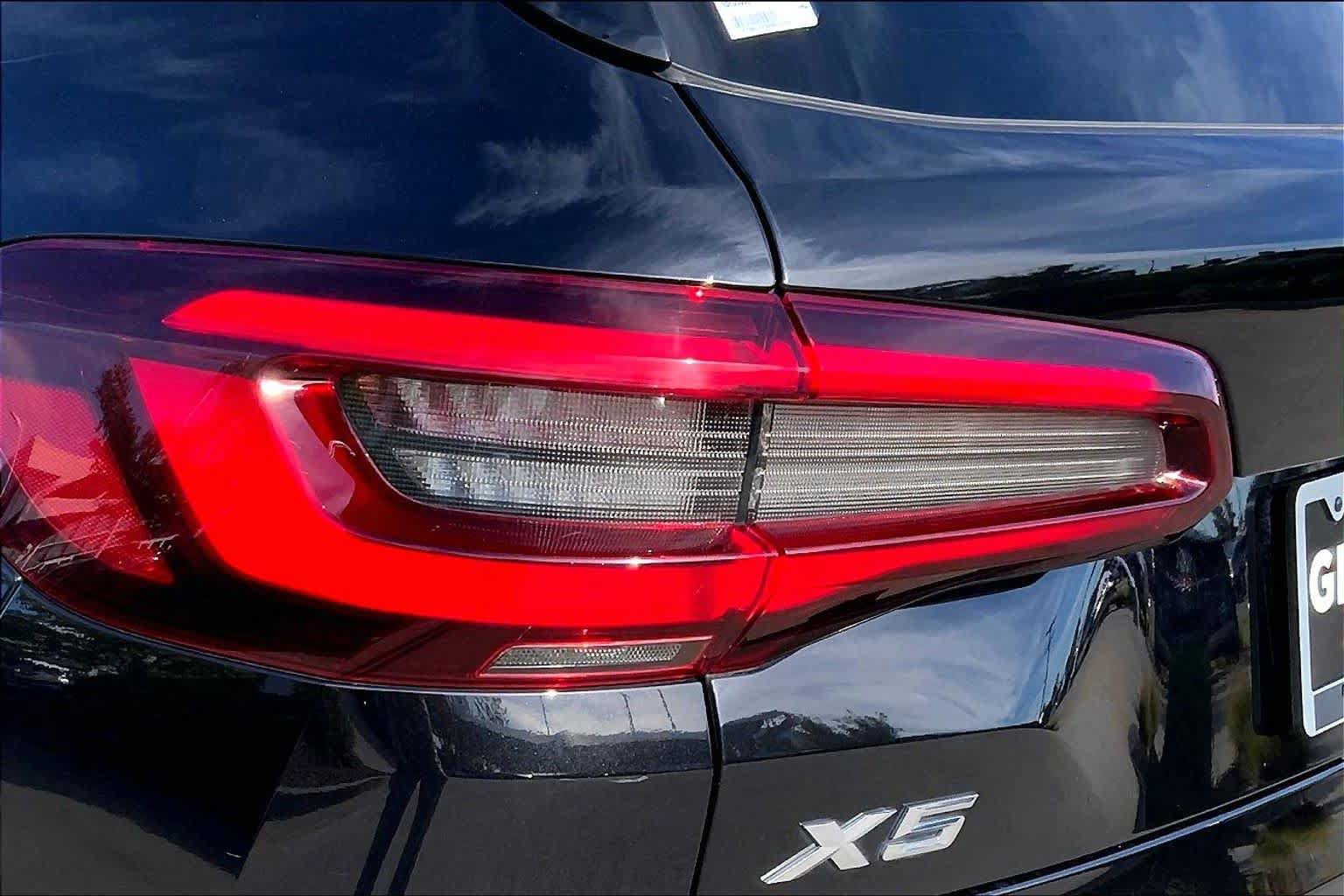 Used 2022 BMW X5 xDrive45e w/ Executive Package AWD/4WD image 28