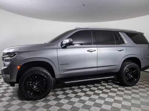 Used 2023 Chevrolet Tahoe Premier AWD/4WD image 9