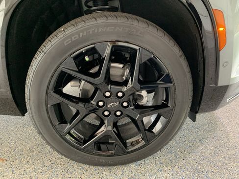 New 2026 Chevrolet Traverse RS w/ LPO, Floor Liner Package FWD image 37