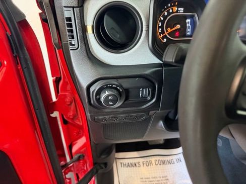 Used 2024 Jeep Gladiator Sport image 23