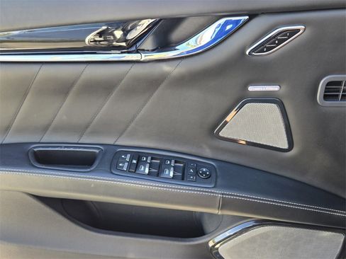Used 2019 Maserati Quattroporte S image 27