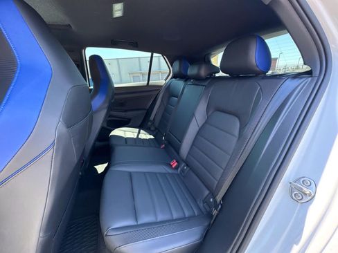 Used 2025 Volkswagen Golf AWD/4WD image 5