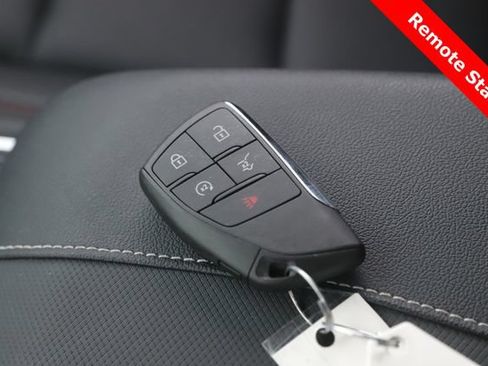 Used 2025 Chevrolet Traverse Z71 w/ LPO, Floor Liner Package AWD/4WD image 3
