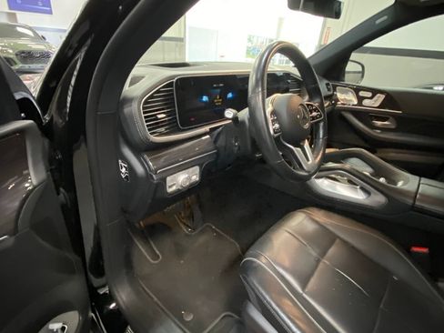 Used 2022 Mercedes-Benz GLS 450 4MATIC image 8