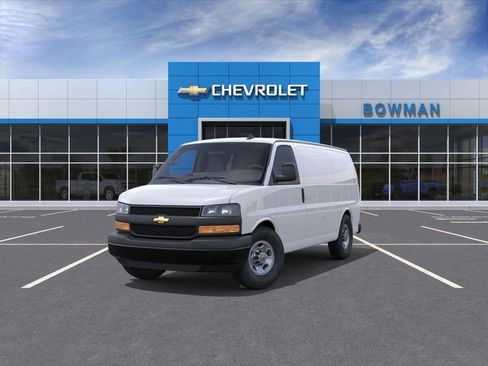New 2025 Chevrolet Express 3500 w/ Driver Convenience Package image 9