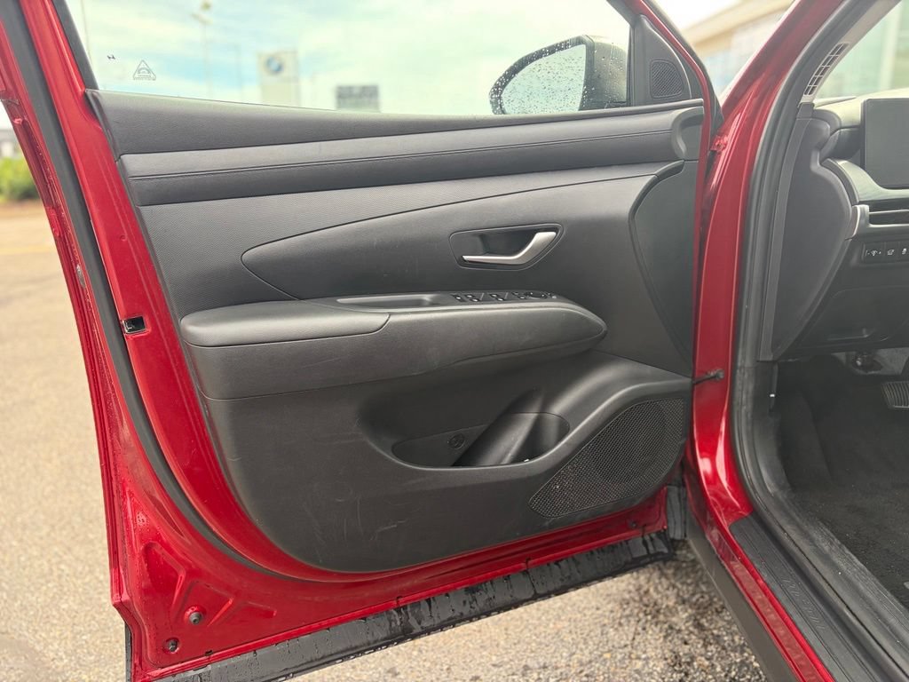 Used 2025 Hyundai Tucson SEL AWD/4WD image 21