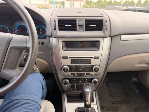 Used 2012 Ford Fusion S FWD image 19