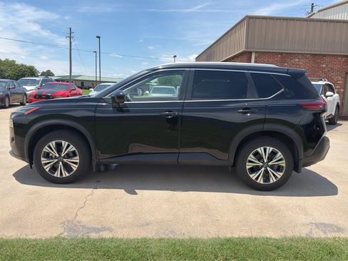 Certified 2023 Nissan Rogue SV w/ SV Premium B Package AWD/4WD image 6