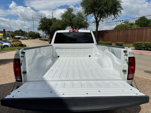 Used 2018 RAM 1500 Express RWD image 24
