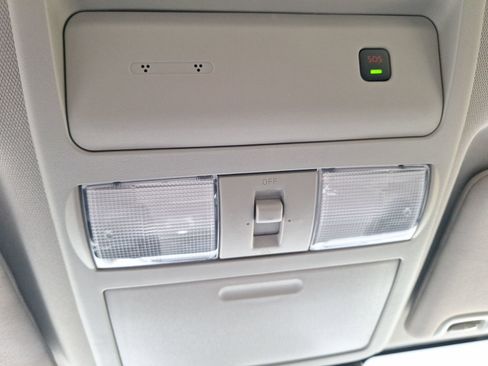 Used 2025 Nissan Frontier S image 28