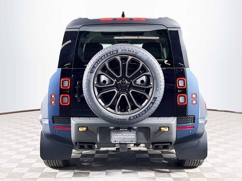 New 2026 Land Rover Defender 110 OCTA AWD/4WD image 6