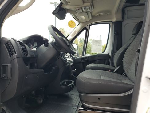 Used 2025 RAM ProMaster 2500 w/ Storage Group image 6
