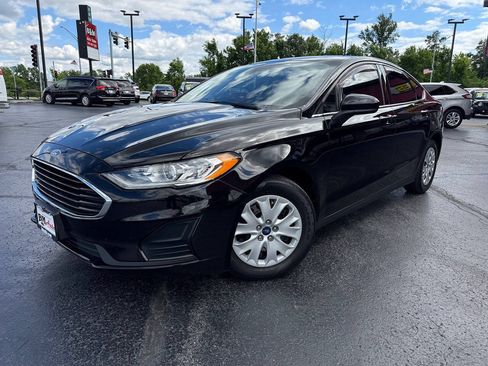 Used 2020 Ford Fusion S FWD image 3