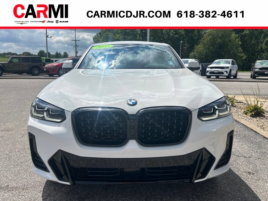 Used 2025 BMW X4 xDrive30i w/ Premium Package AWD/4WD image 2
