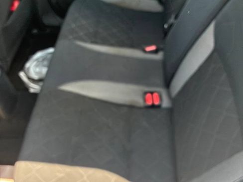 Used 2018 Nissan Kicks SV FWD image 10