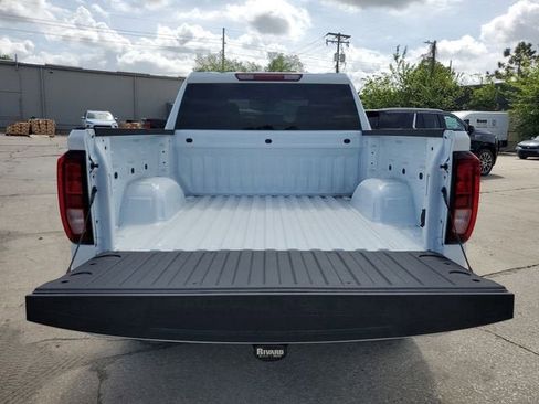 New 2026 GMC Sierra 1500 Elevation image 10