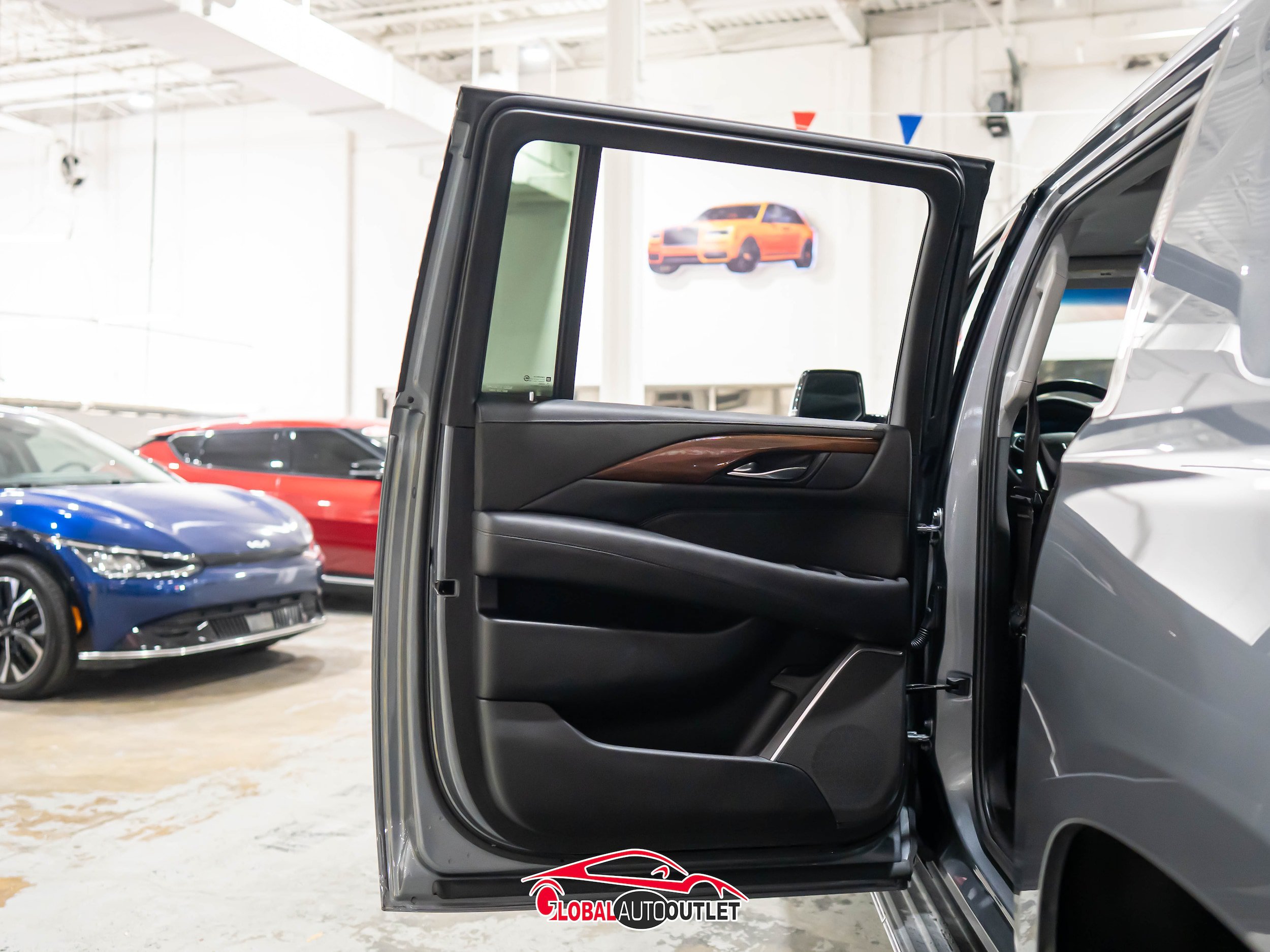 Used 2019 Cadillac Escalade ESV Luxury AWD/4WD image 43
