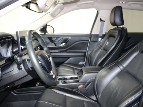 Used 2023 Lincoln Corsair Reserve AWD/4WD image 13
