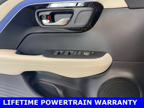 Used 2025 Acura ADX A-Spec image 19