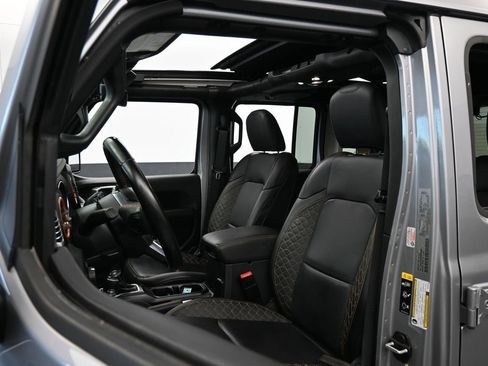Used 2021 Jeep Wrangler Unlimited Sahara AWD/4WD image 10