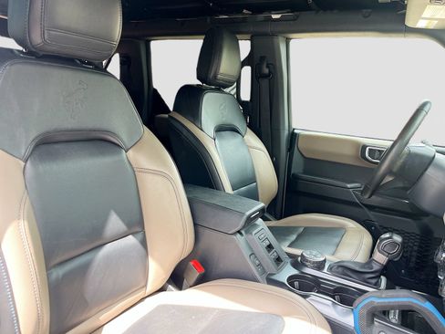 Used 2024 Ford Bronco Wildtrak AWD/4WD image 27