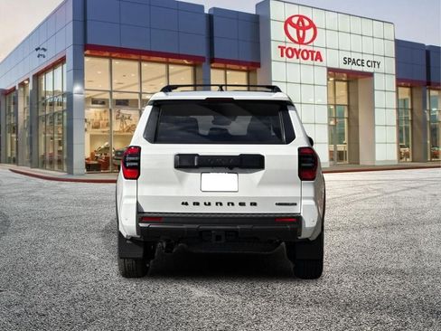 New 2026 Toyota 4Runner TRD Off-Road Premium AWD/4WD image 3