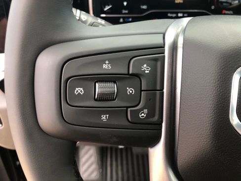 New 2025 GMC Sierra 1500 Elevation image 17