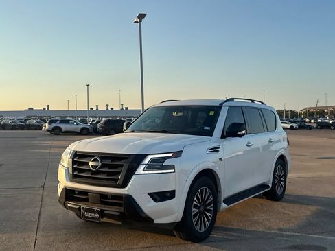 Used 2021 Nissan Armada SL w/ Midnight Edition Package RWD image 8