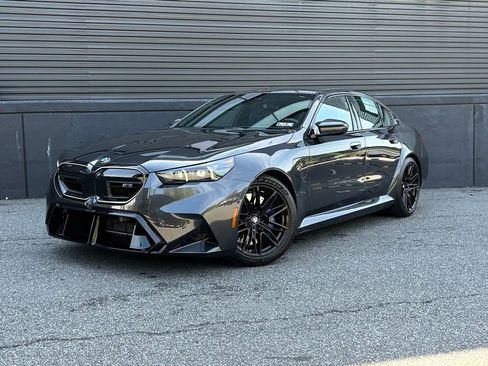 Used 2025 BMW M5 w/ Carbon Package image 1