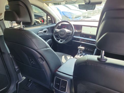 Used 2023 Kia Sportage EX FWD image 13