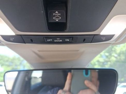 Used 2024 Honda CR-V EX-L image 19