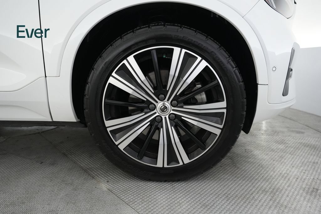 Used 2023 Volvo C40 P8 Recharge Plus AWD/4WD image 19