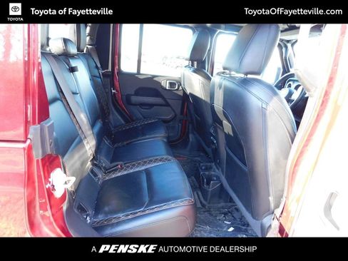 Used 2021 Jeep Gladiator Overland image 4