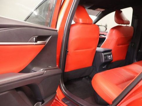 Used 2025 Toyota Camry XSE image 27