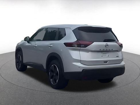 Used 2025 Nissan Rogue SV AWD/4WD image 9