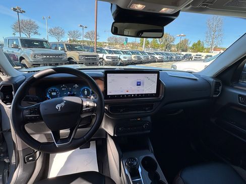 Used 2025 Ford Bronco Sport Outer Banks w/ Outer Banks Tech Package+ image 15