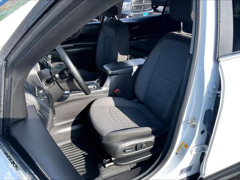 Used 2024 Chevrolet Equinox LT image 10