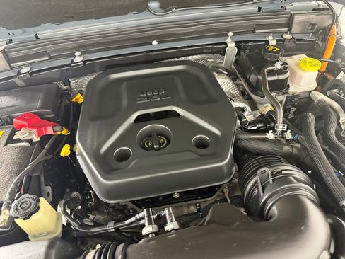 Used 2024 Jeep Wrangler Unlimited w/ Technology Group AWD/4WD image 34