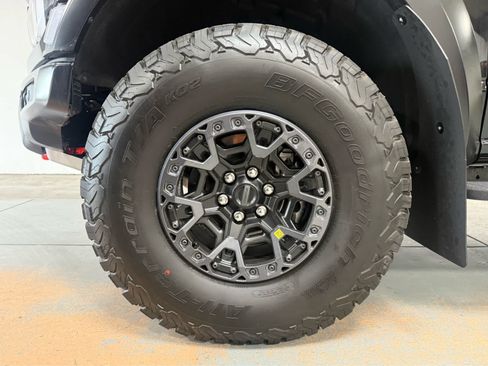 Used 2025 Ford F150 Raptor w/ Equipment Group 803A Raptor R AWD/4WD image 8