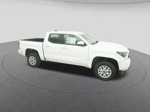 New 2025 Toyota Tacoma SR5 image 12