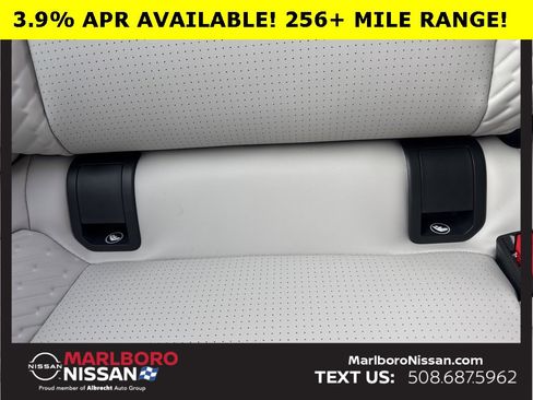 New 2026 Nissan Leaf Platinum+ w/ Floor Mat Package (Platinum+) image 17