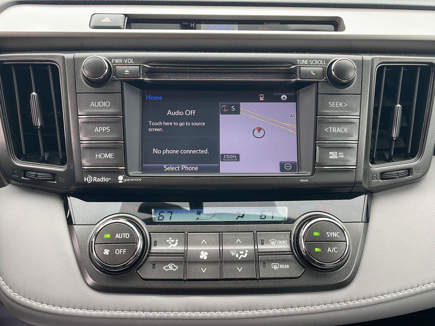 Used 2014 Toyota RAV4 XLE FWD image 21