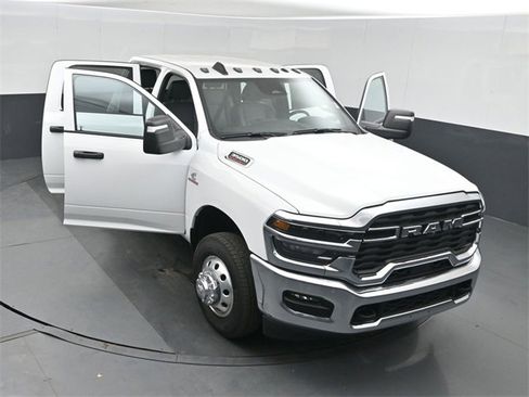 New 2026 RAM 3500 Tradesman w/ Chrome Appearance Group image 50