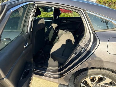 Used 2018 Honda Civic EX image 16