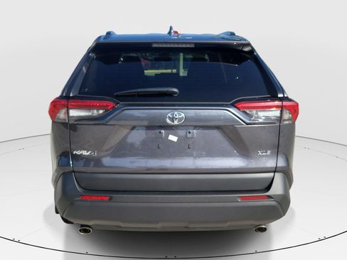 Used 2025 Toyota RAV4 XLE w/ Convenience Package FWD image 6