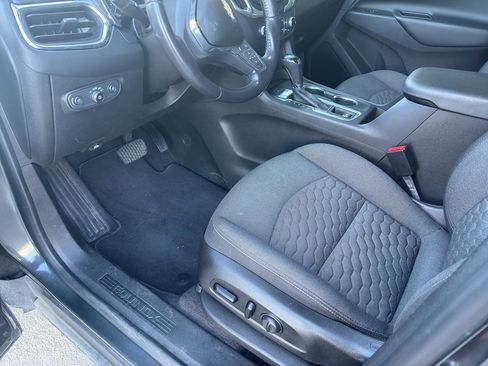 Used 2021 Chevrolet Equinox LT image 8