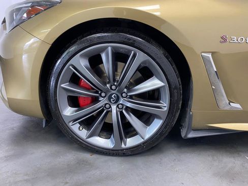 Used 2018 INFINITI Q60 Red Sport 400 image 18