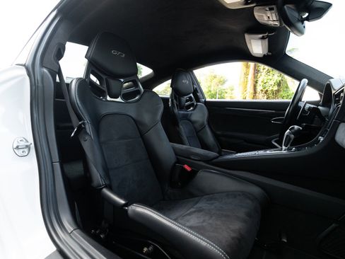 Used 2015 Porsche 911 GT3 image 7