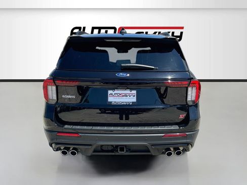 Used 2025 Ford Explorer ST AWD/4WD image 6